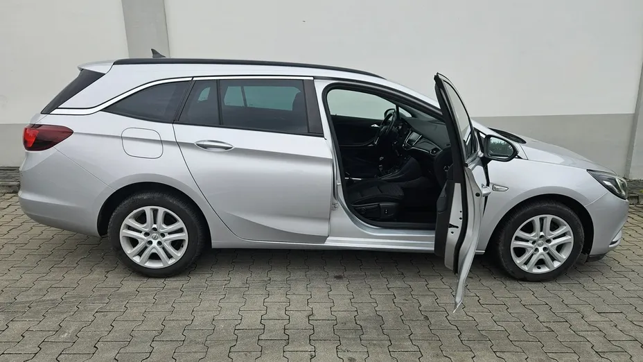 OPEL Astra -