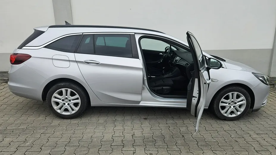 OPEL Astra -