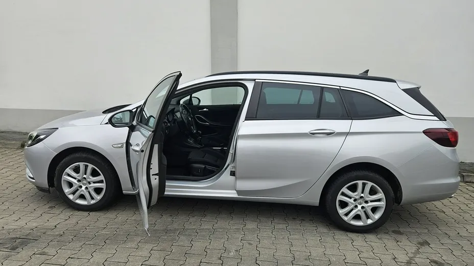 OPEL Astra -