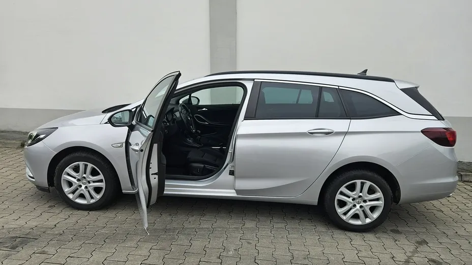OPEL Astra -