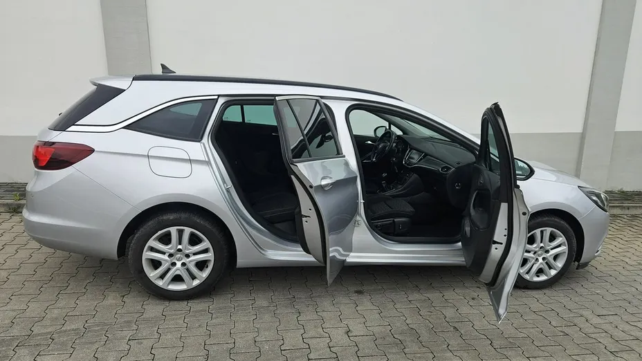 OPEL Astra -