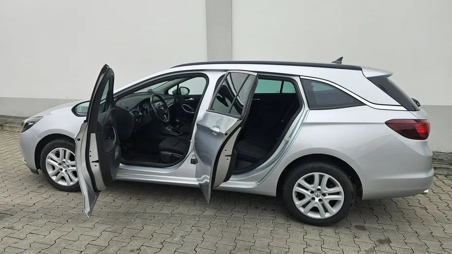 OPEL Astra -