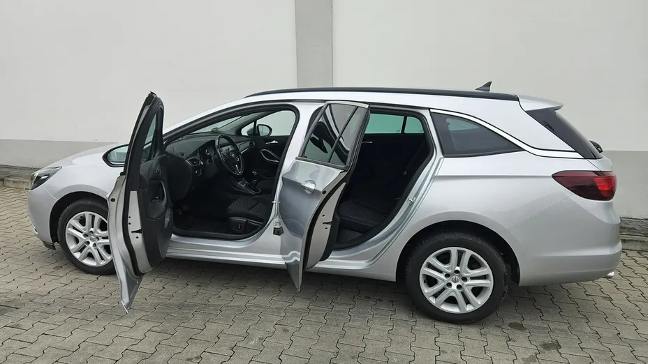 OPEL Astra -