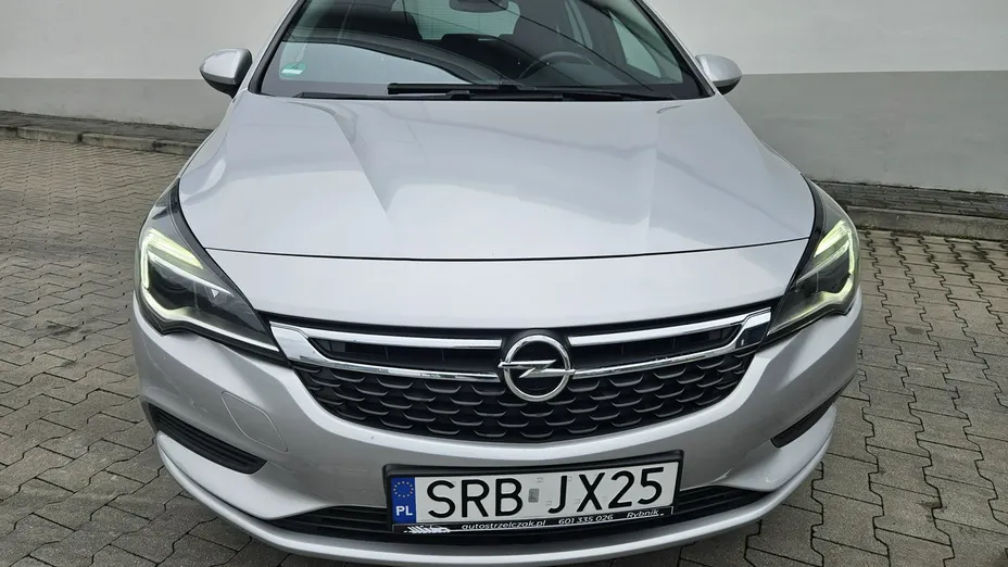 OPEL Astra -