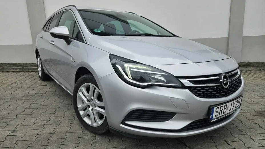 OPEL Astra -