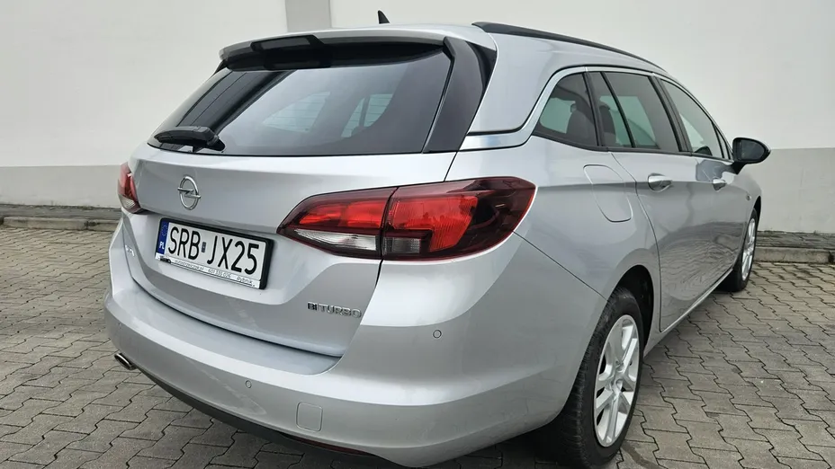 OPEL Astra -