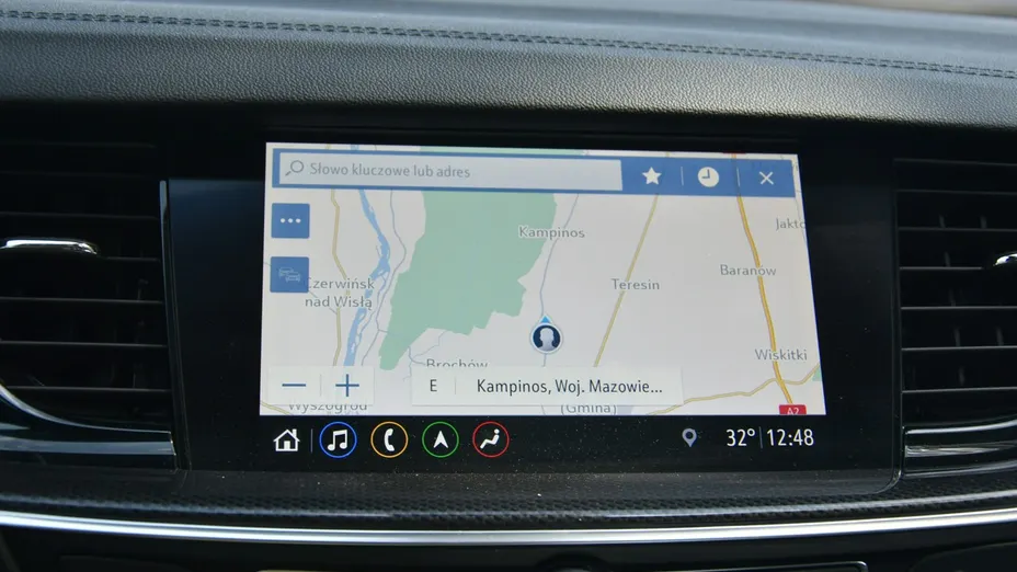 OPEL Insignia -