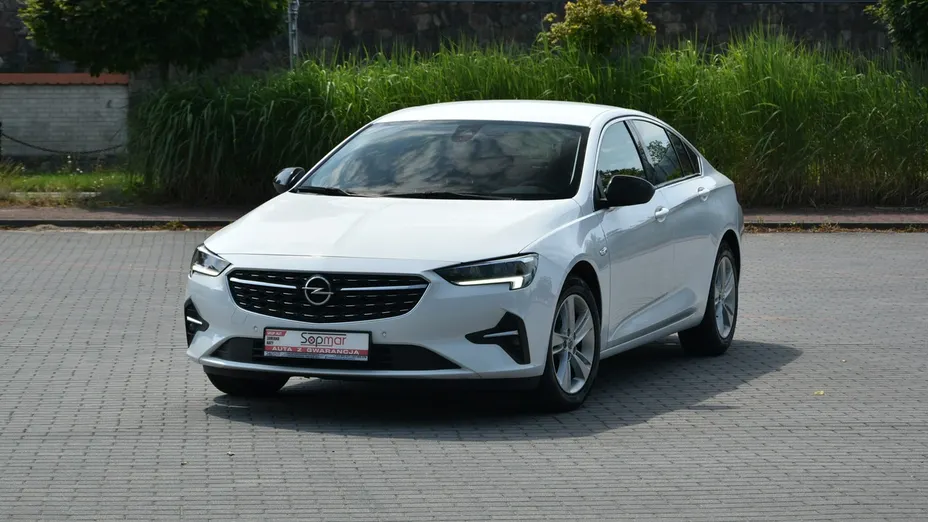 OPEL Insignia -