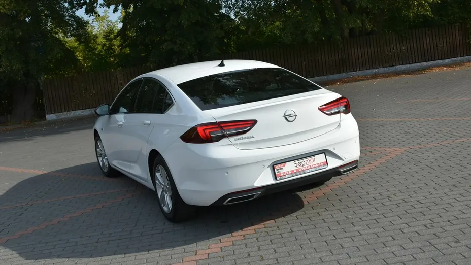 OPEL Insignia -