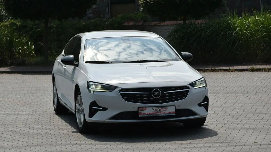 OPEL Insignia -