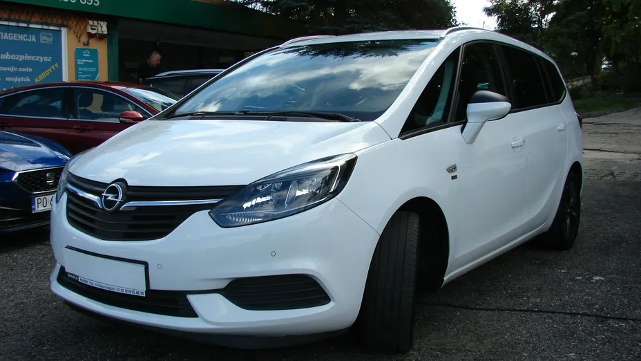 OPEL Zafira -
