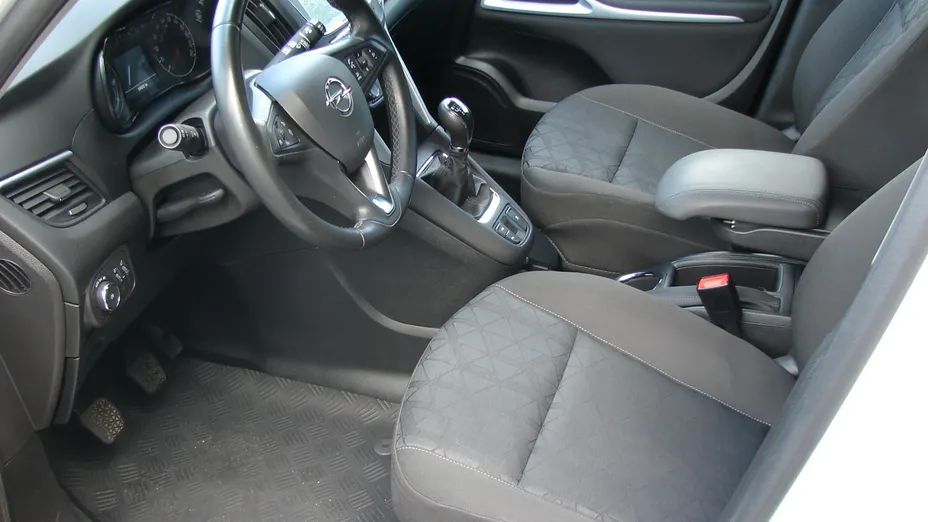 OPEL Zafira -