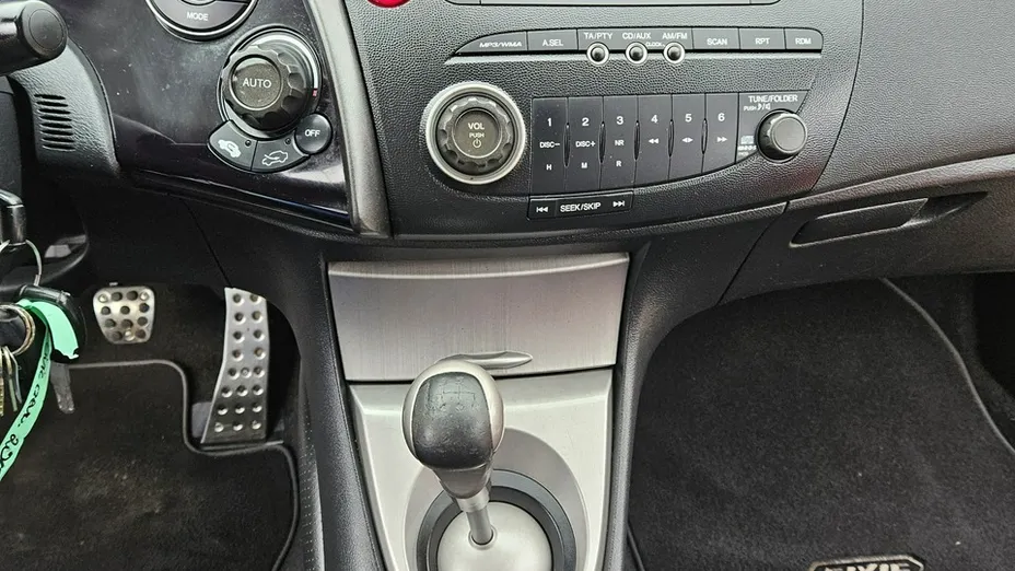HONDA Civic -