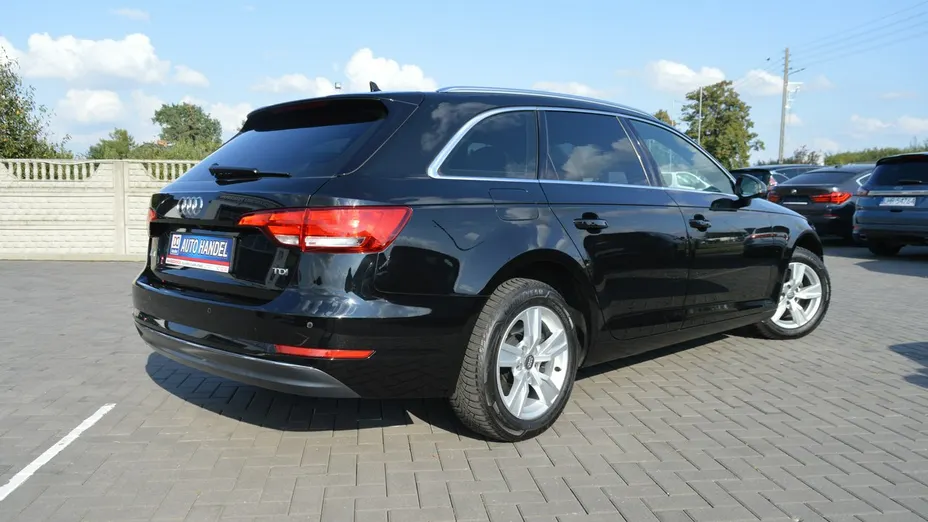 AUDI A4 -