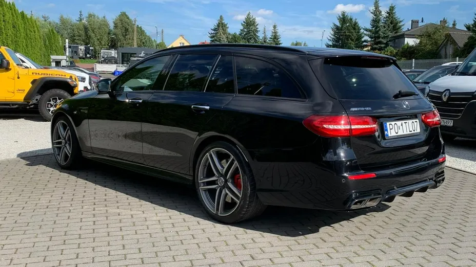 MERCEDES-BENZ E Klasa -