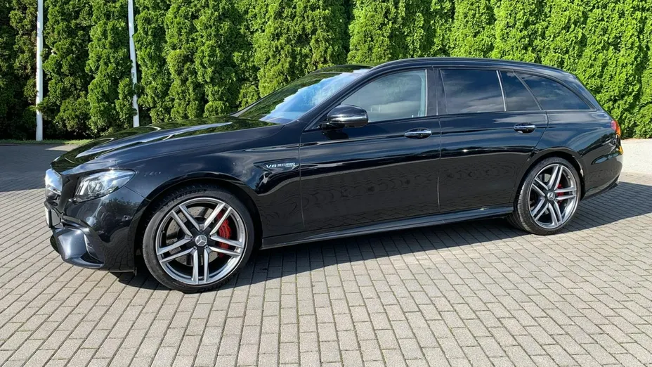 MERCEDES-BENZ E Klasa -