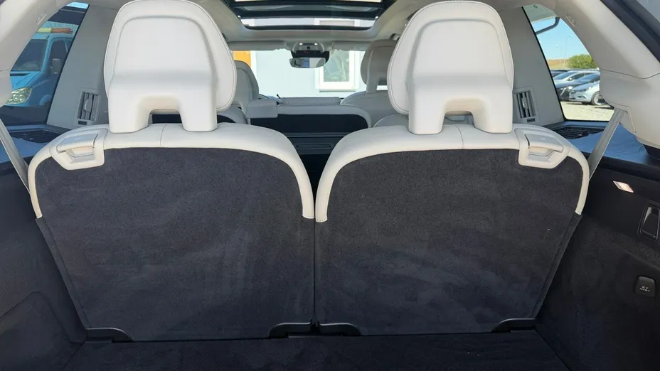 VOLVO XC90 -