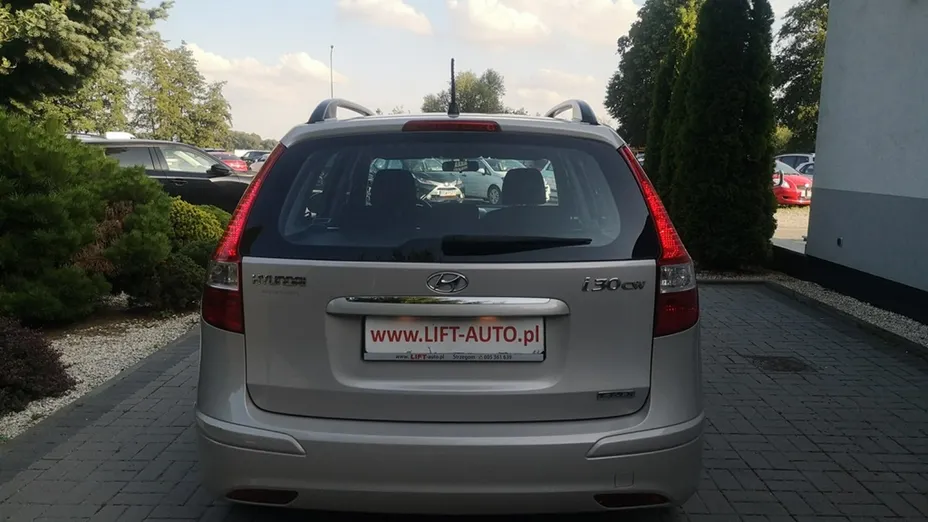 HYUNDAI i30 -