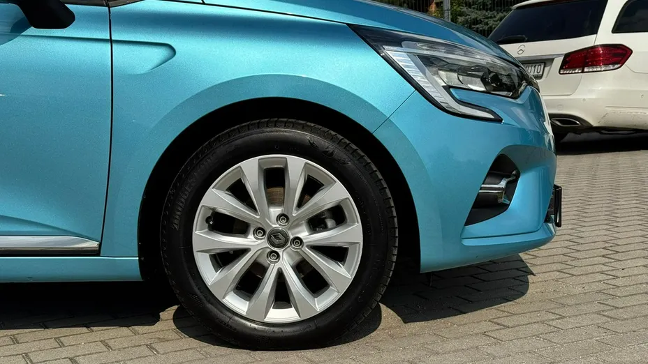 RENAULT Clio -