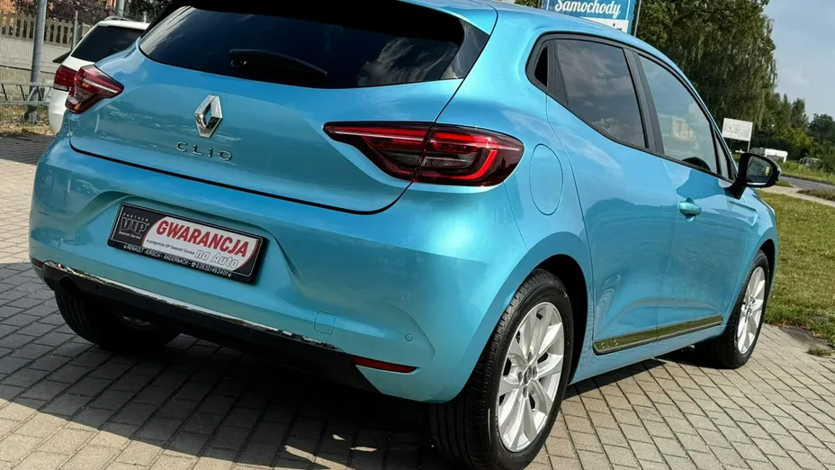 RENAULT Clio -
