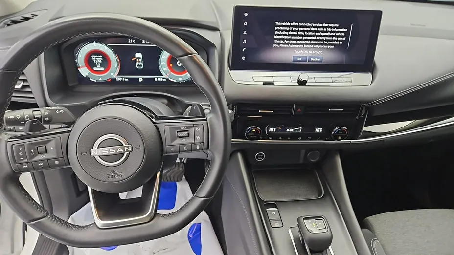 NISSAN Qashqai -
