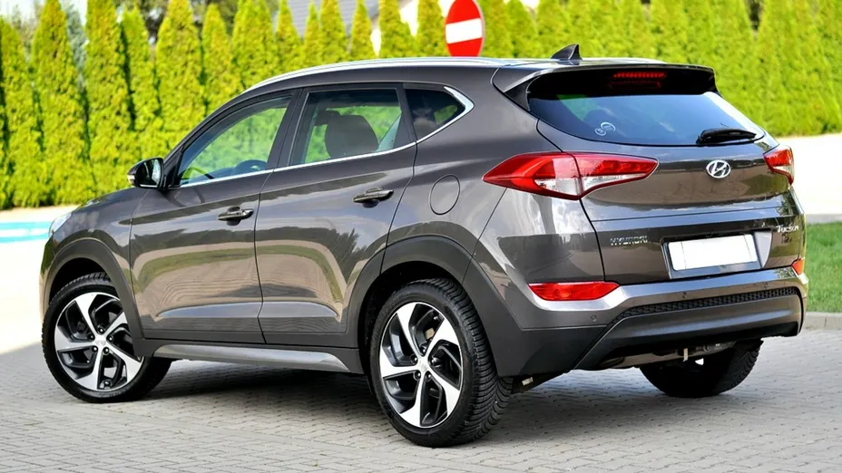 HYUNDAI Tucson -