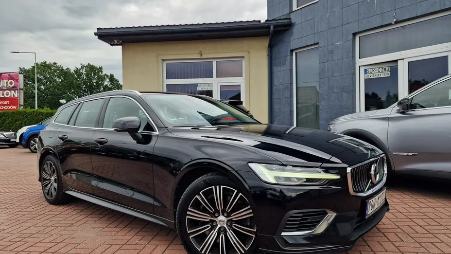 VOLVO V60 -