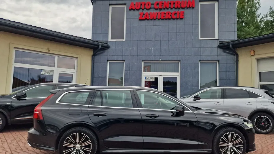 VOLVO V60 -