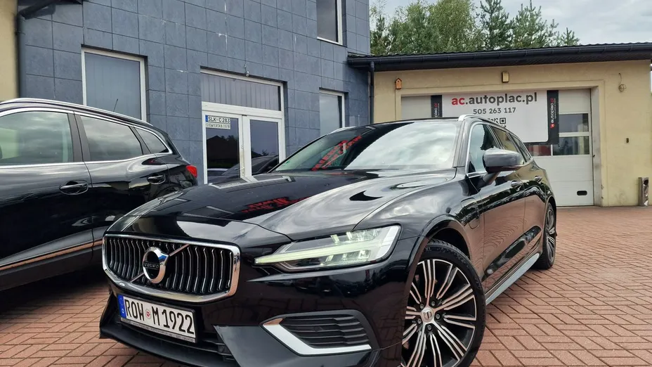 VOLVO V60 -