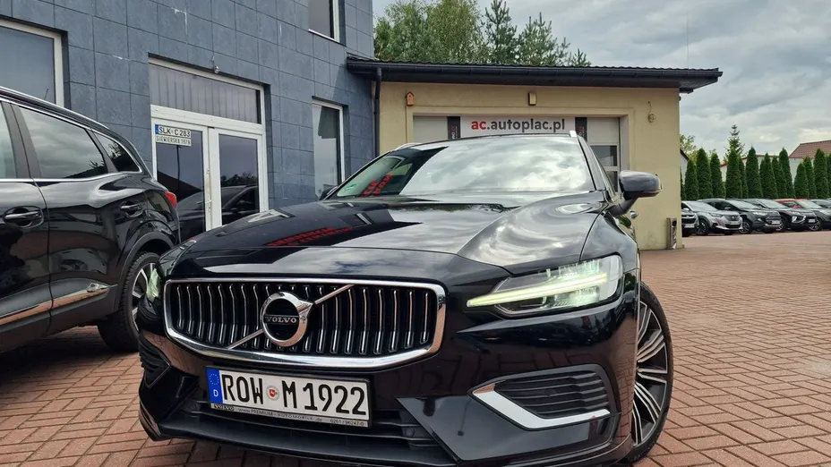 VOLVO V60 -