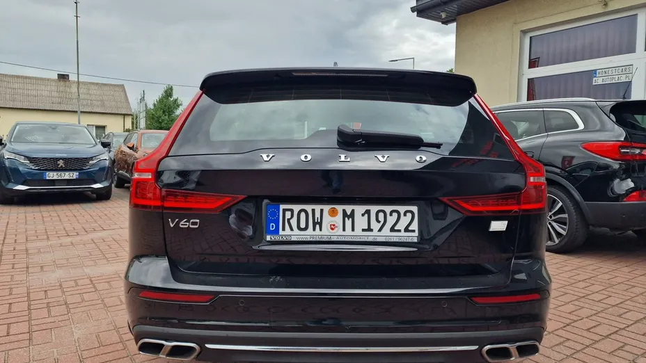 VOLVO V60 -