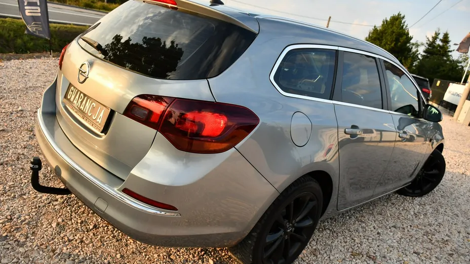 OPEL Astra -