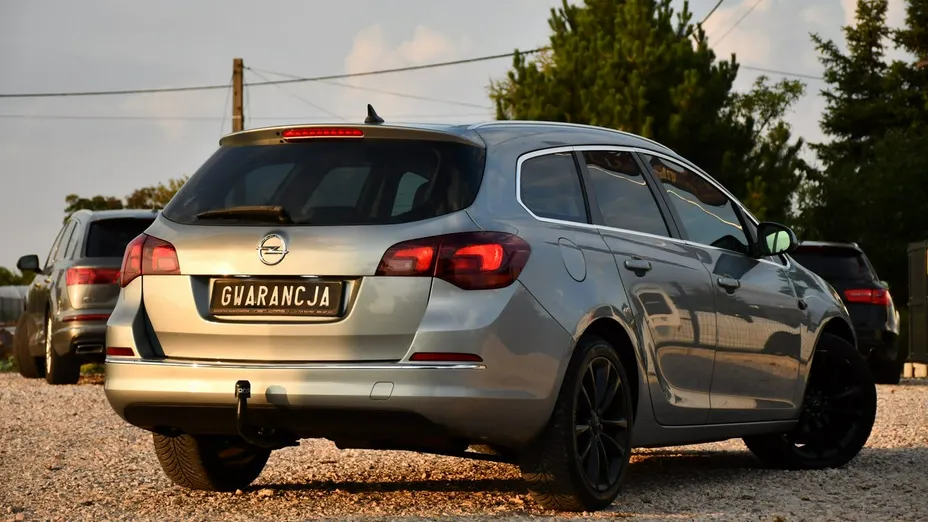 OPEL Astra -