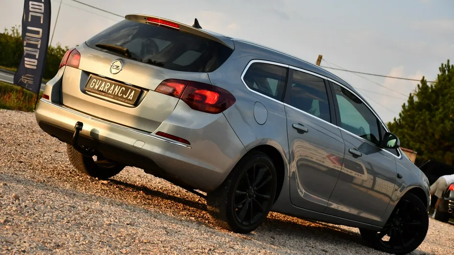 OPEL Astra -