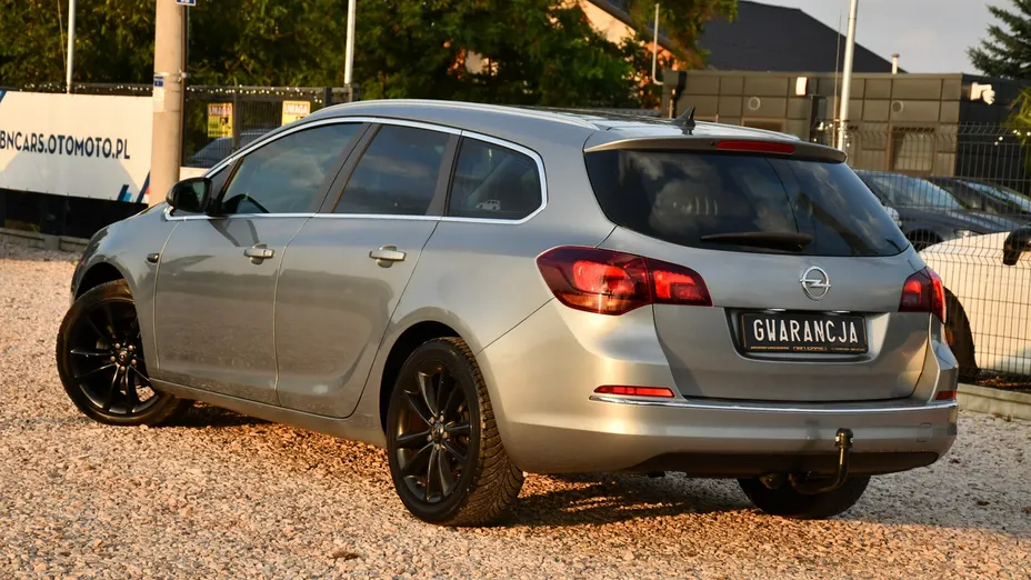 OPEL Astra -