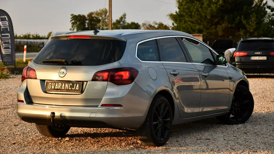 OPEL Astra -