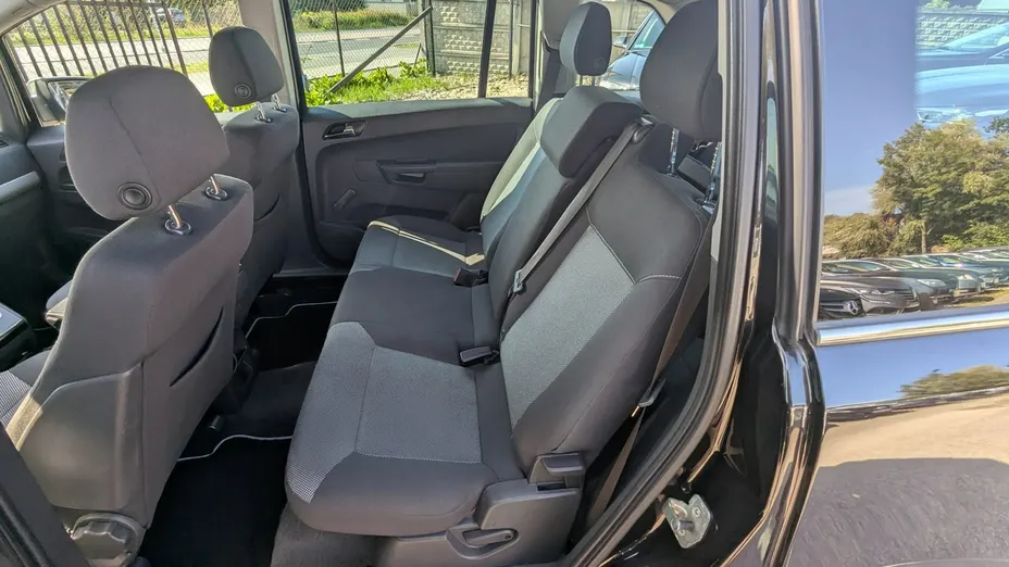 OPEL Zafira -