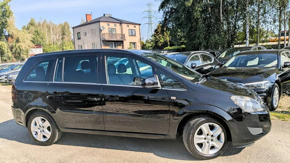 OPEL Zafira -