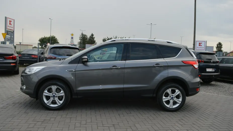 FORD Kuga -
