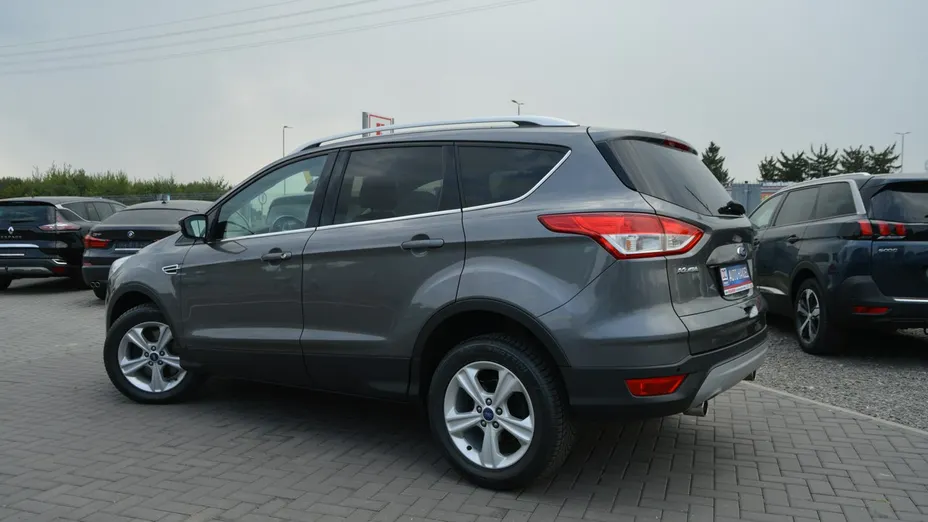 FORD Kuga -