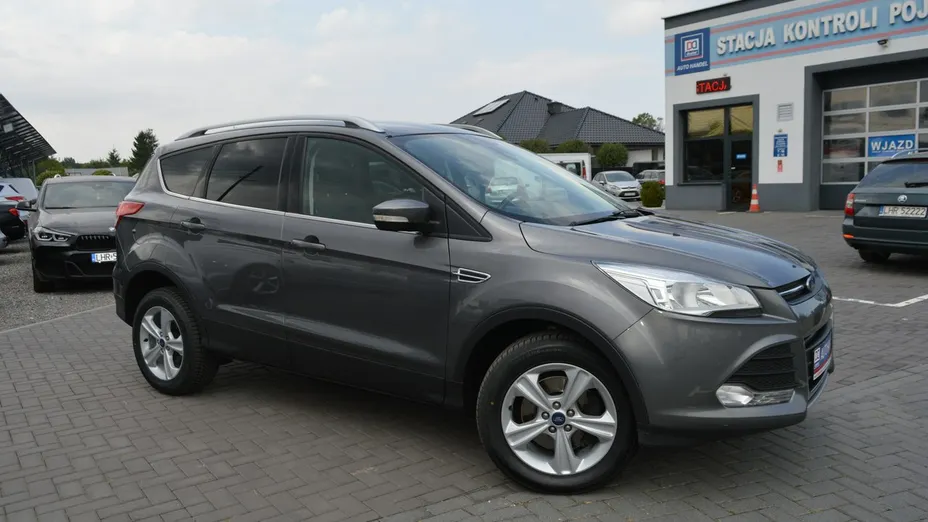 FORD Kuga -
