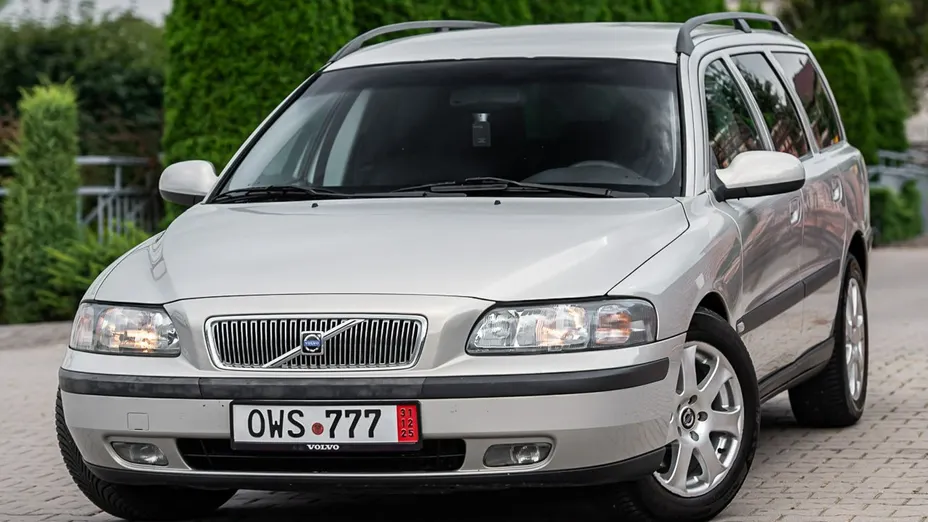VOLVO V70 -