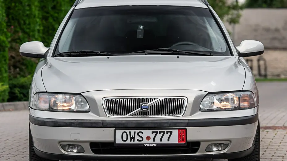 VOLVO V70 -