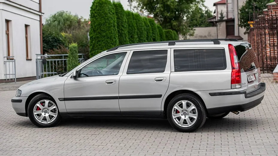 VOLVO V70 -