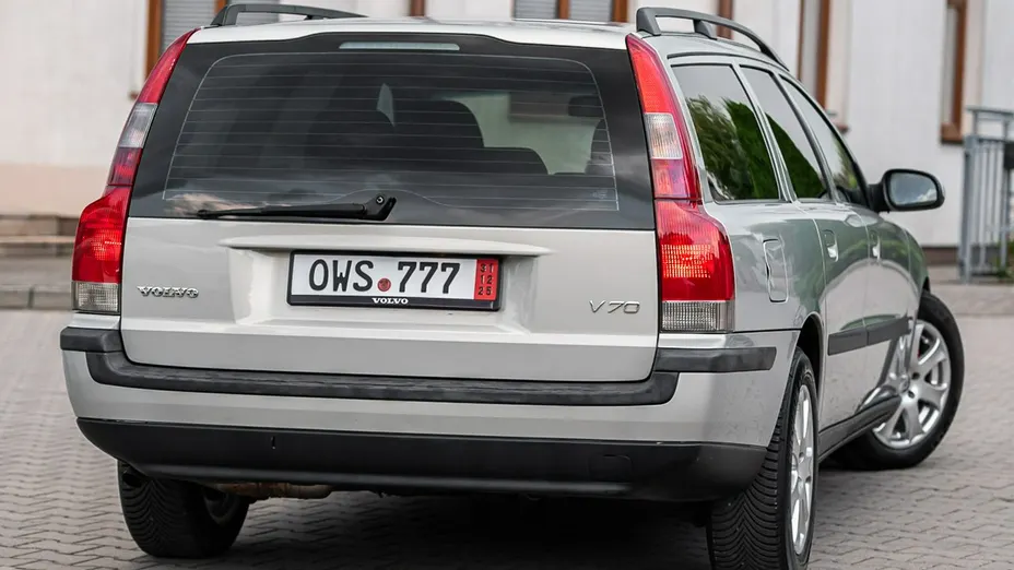 VOLVO V70 -