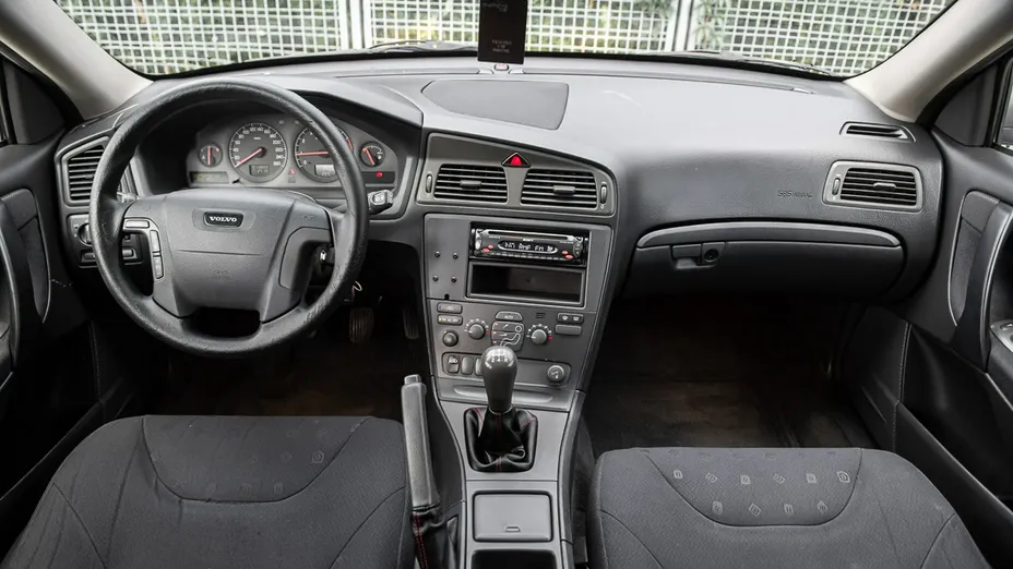VOLVO V70 -