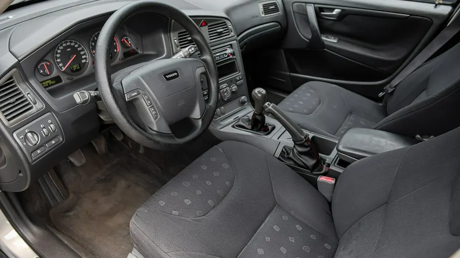 VOLVO V70 -