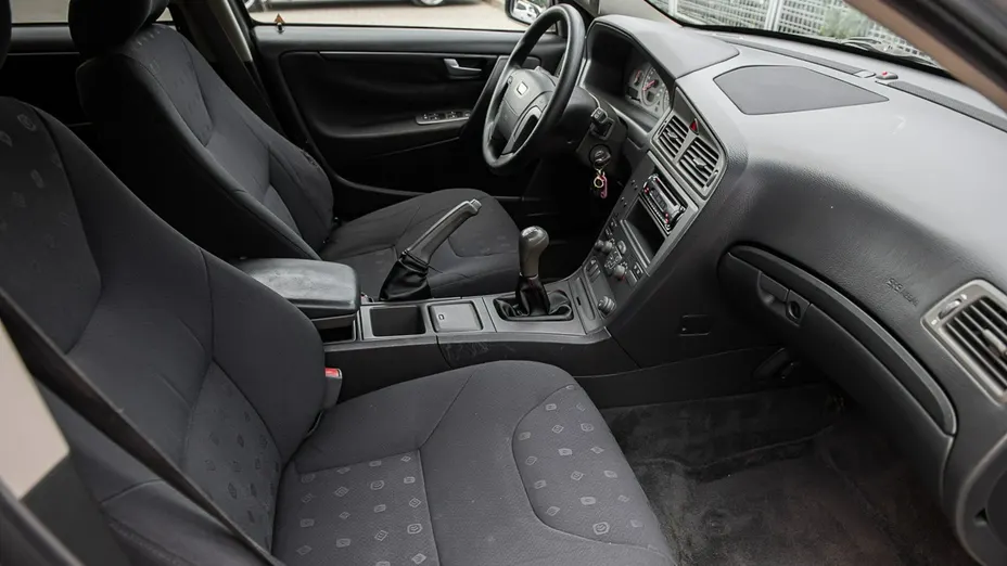 VOLVO V70 -