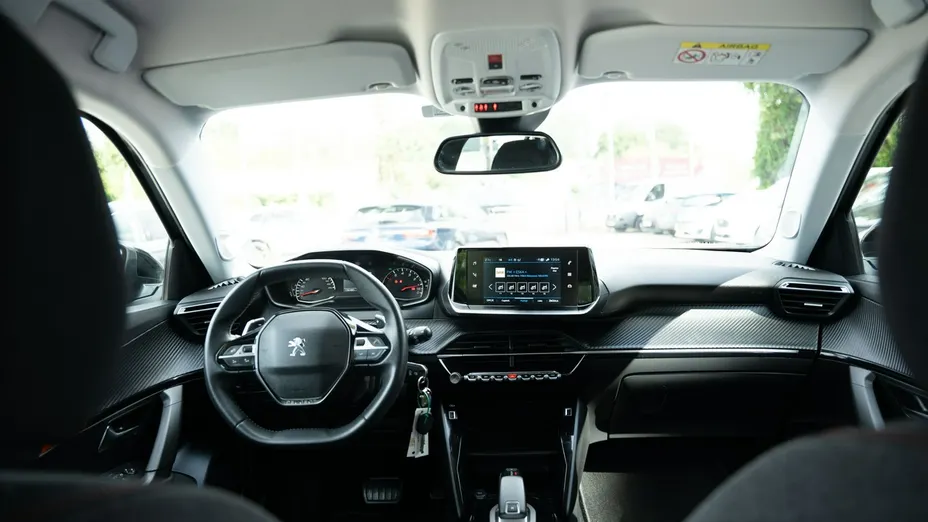 PEUGEOT 2008 -