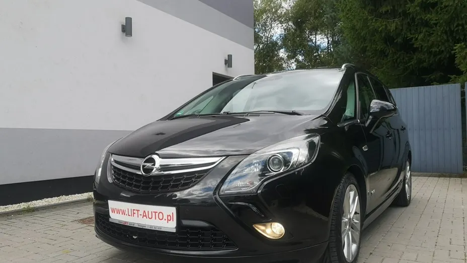 OPEL Zafira -
